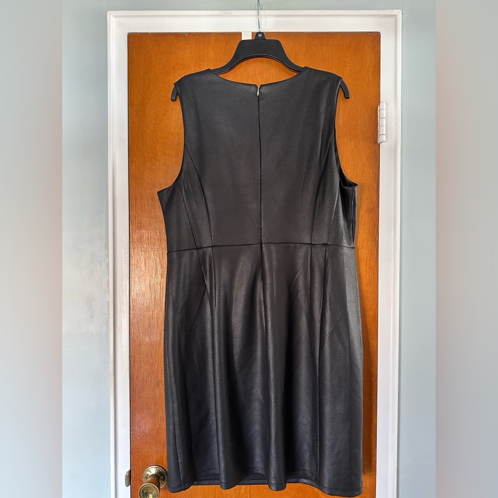 Thalia Sodi pleather dress with pockets, size XL. - Picture 3 of 4